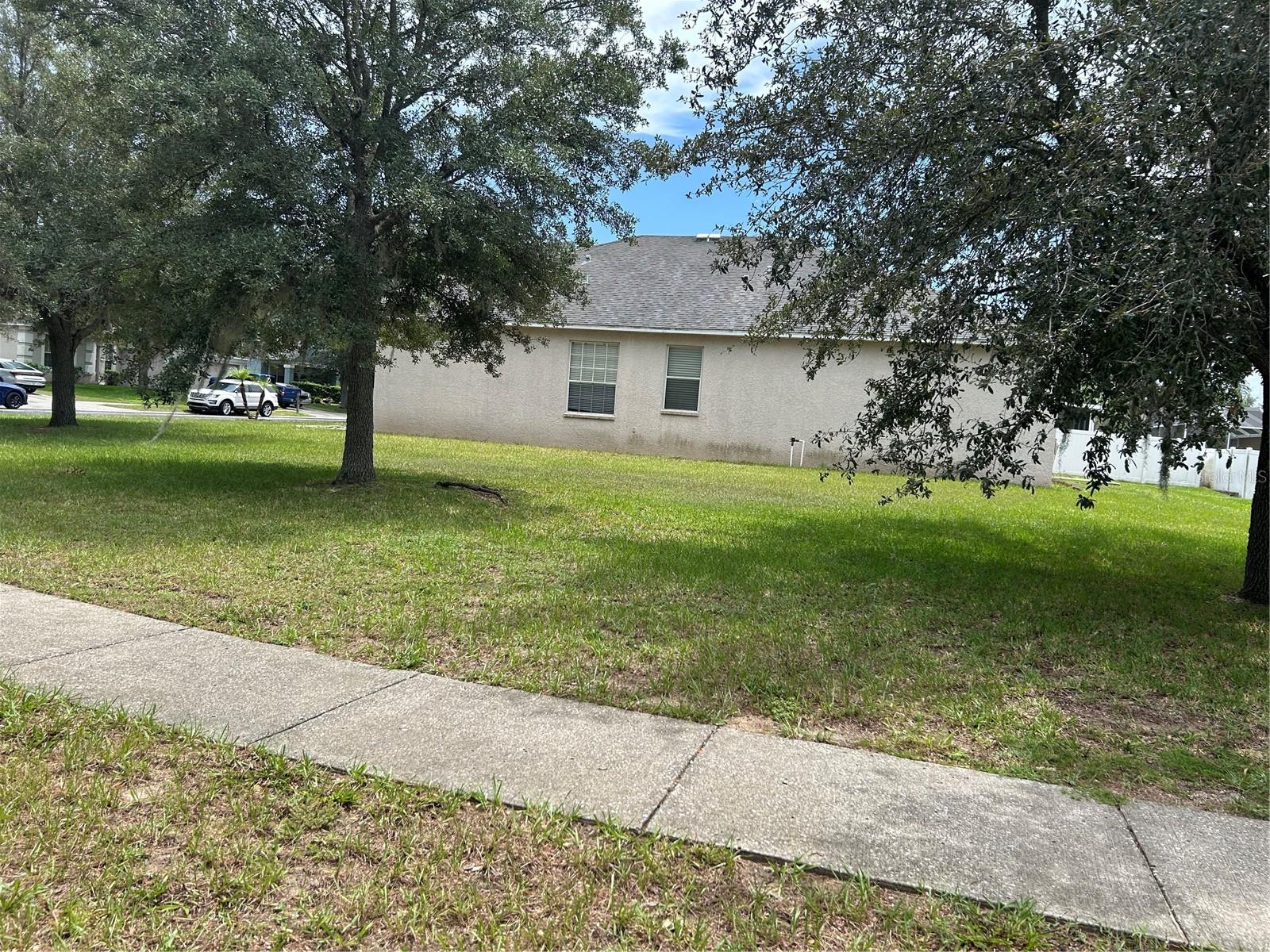 13042 Haverhill Dr