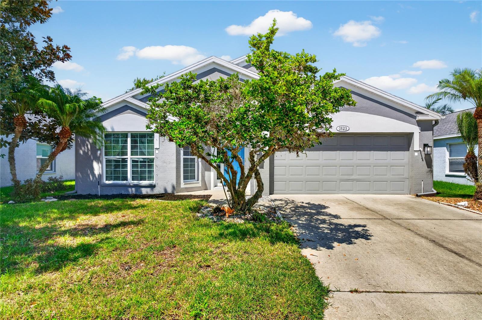 4623 Sanibel Way photo 1
