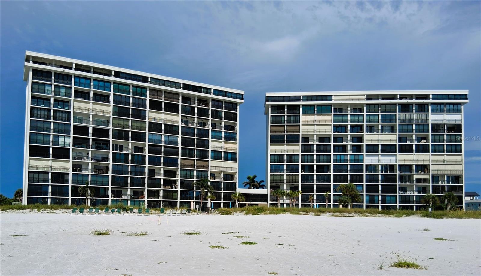 19 Whispering Sands Dr #401 photo 1