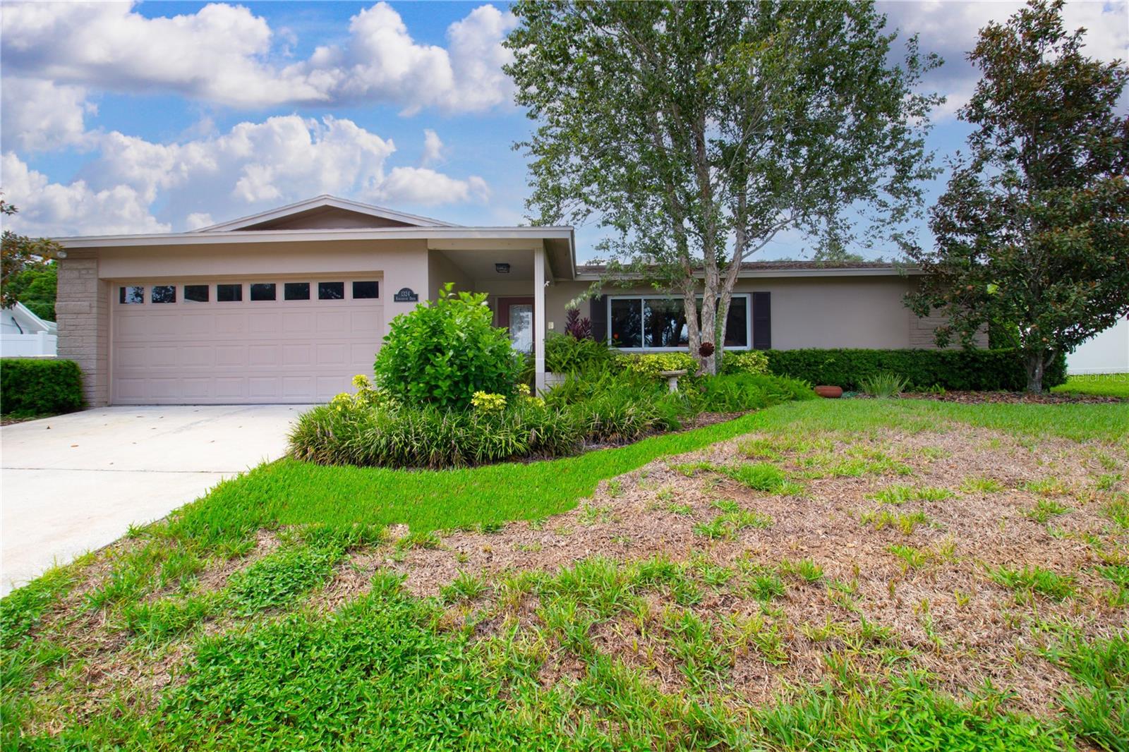 1324 Ranchwood Dr photo 1