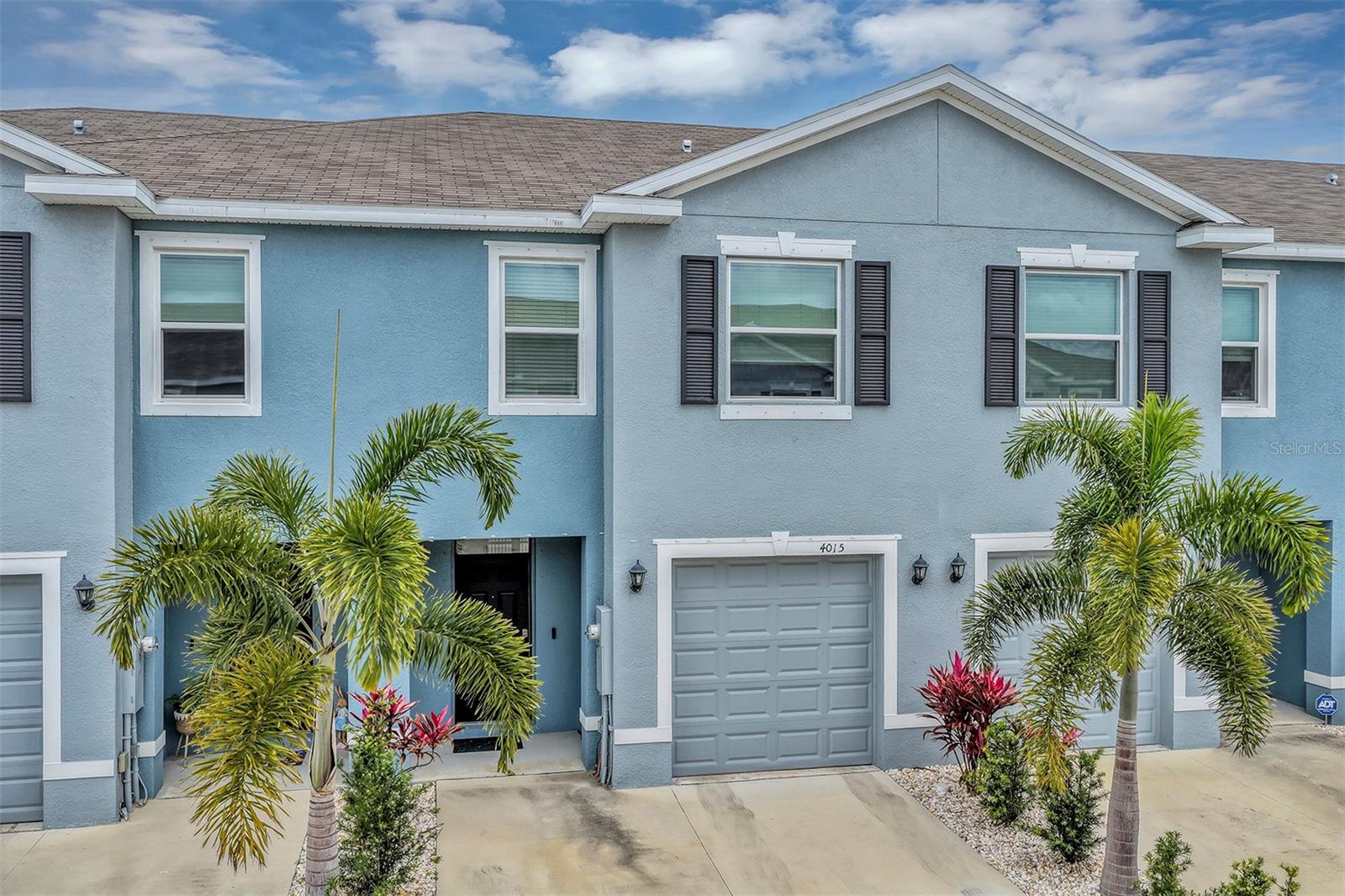 4015 Blue Banks Ln photo 1