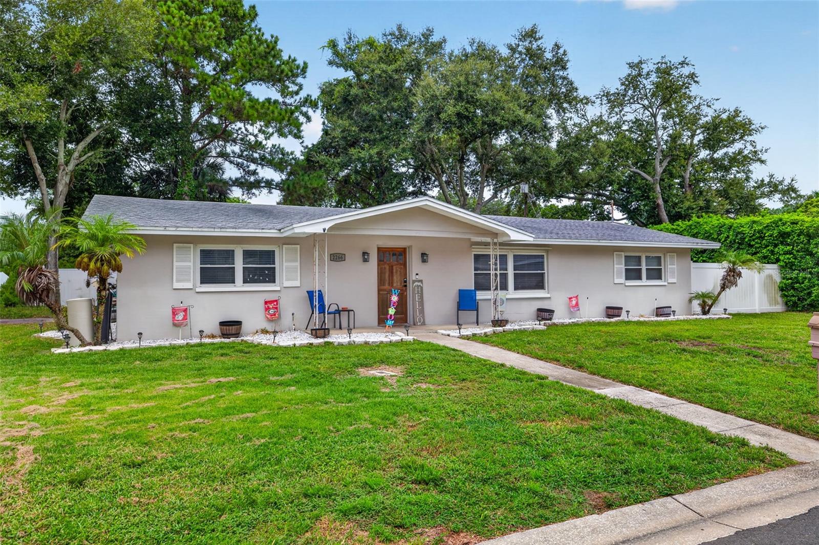 2266 Manor CT photo 1