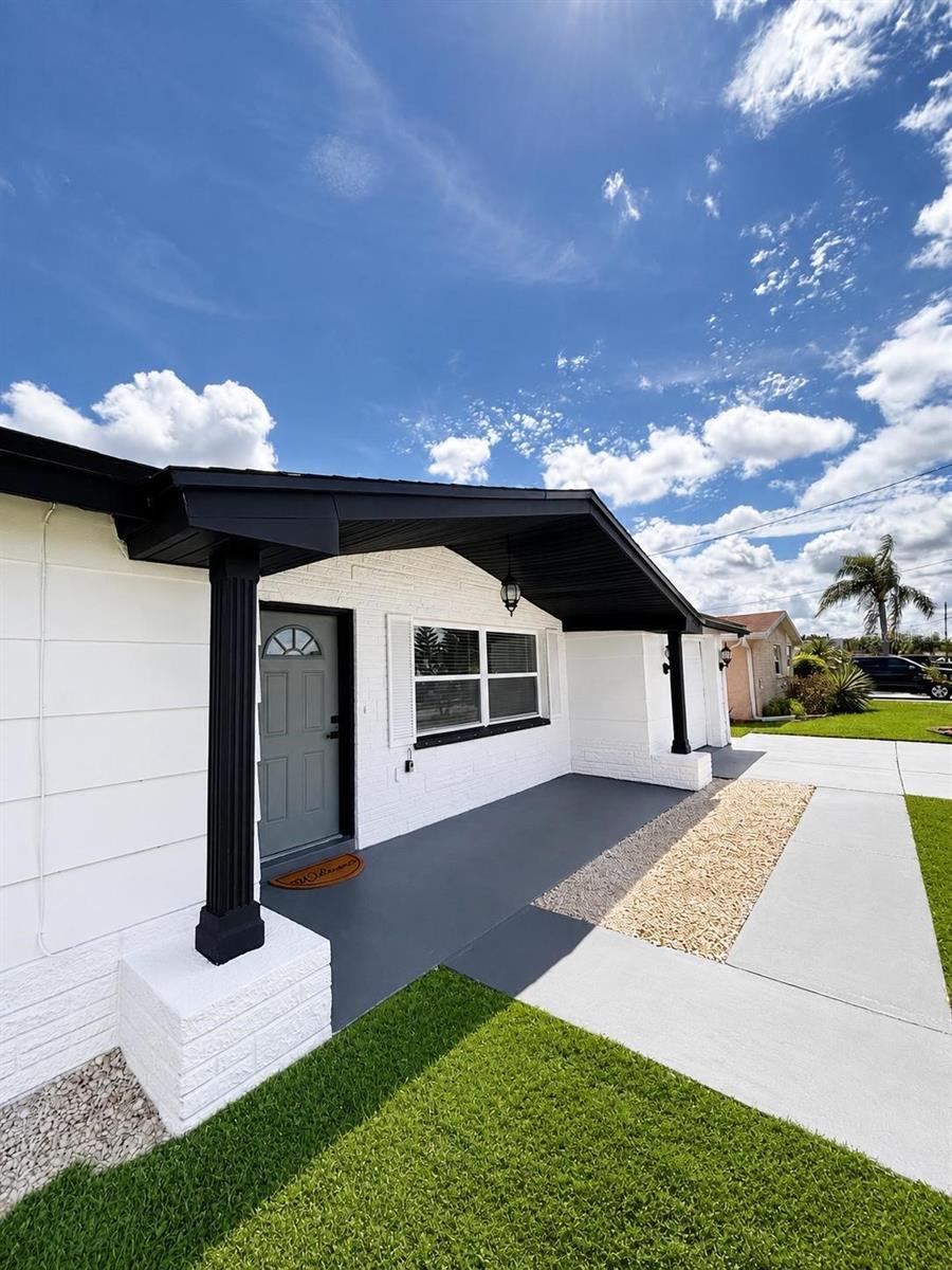 1346 Chancellor Dr