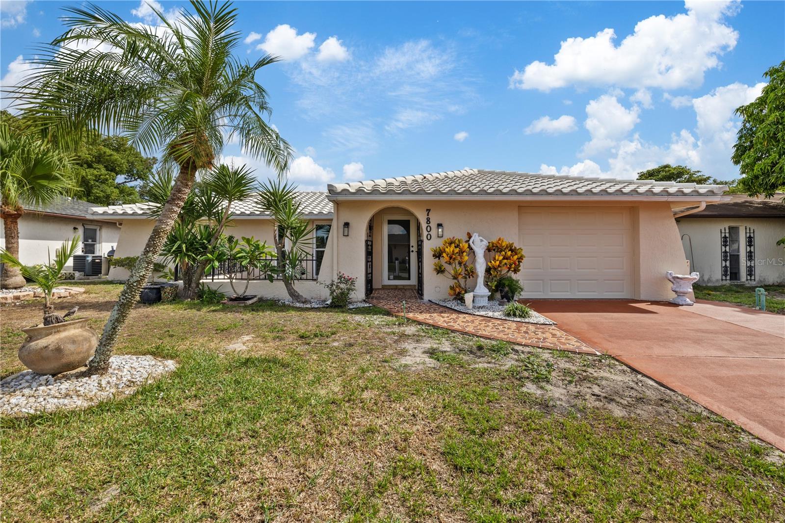 7800 Brookridge Dr photo 1