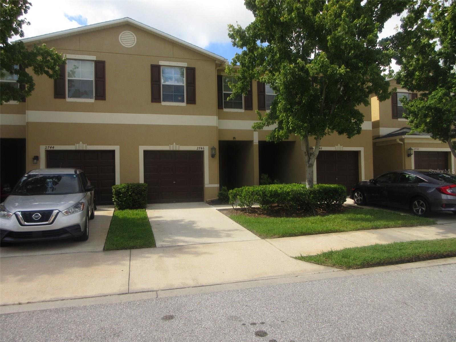 2746 Hampton Green Ln