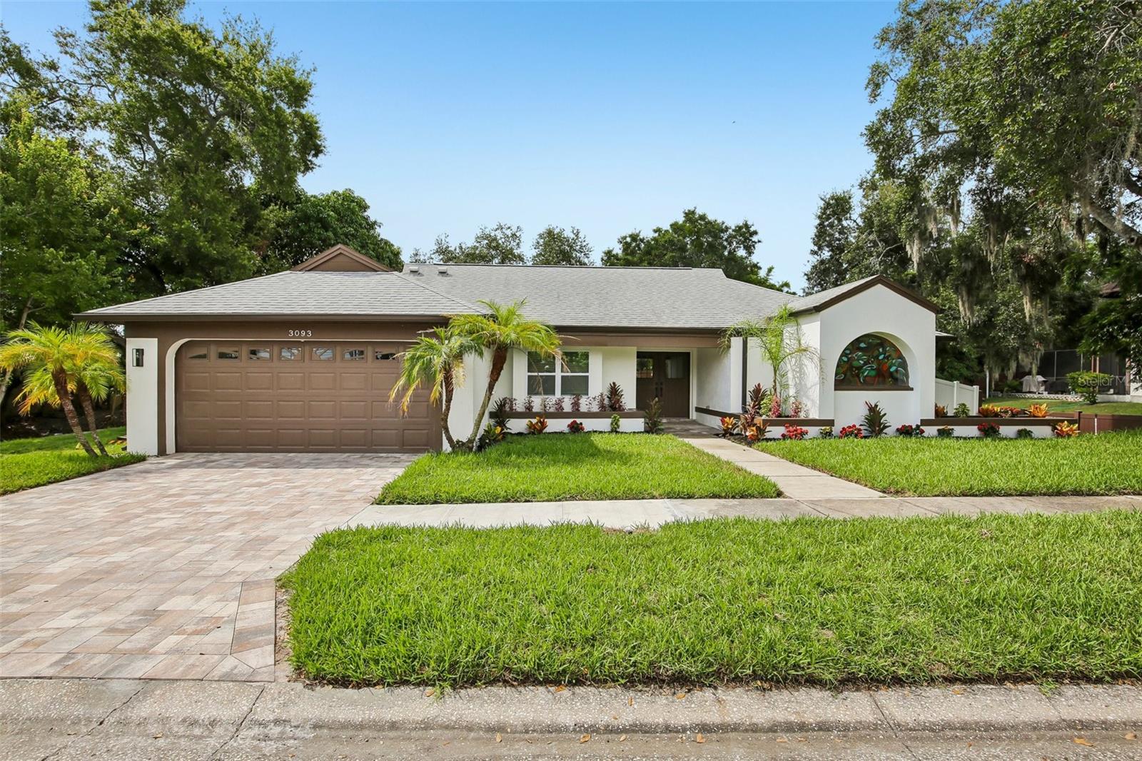 3093 Crest Dr photo 1