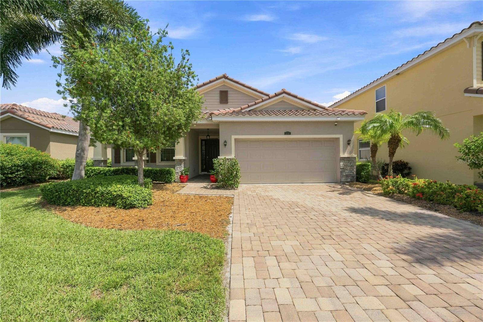 5516 Cartagena Dr photo 1