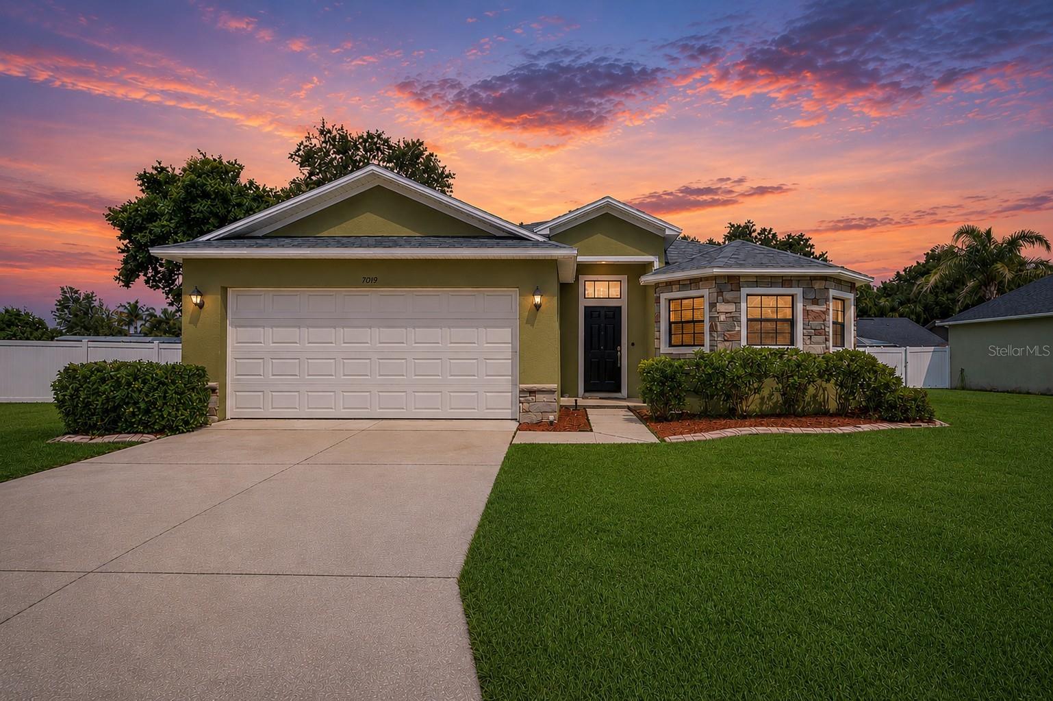 7019 Heatherbrook Dr