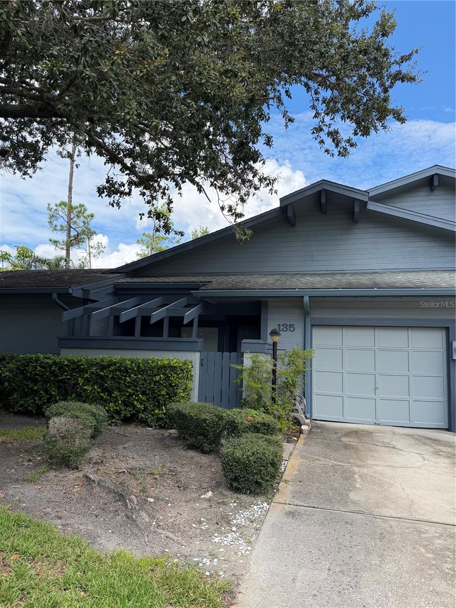 135 Pinewinds Blvd