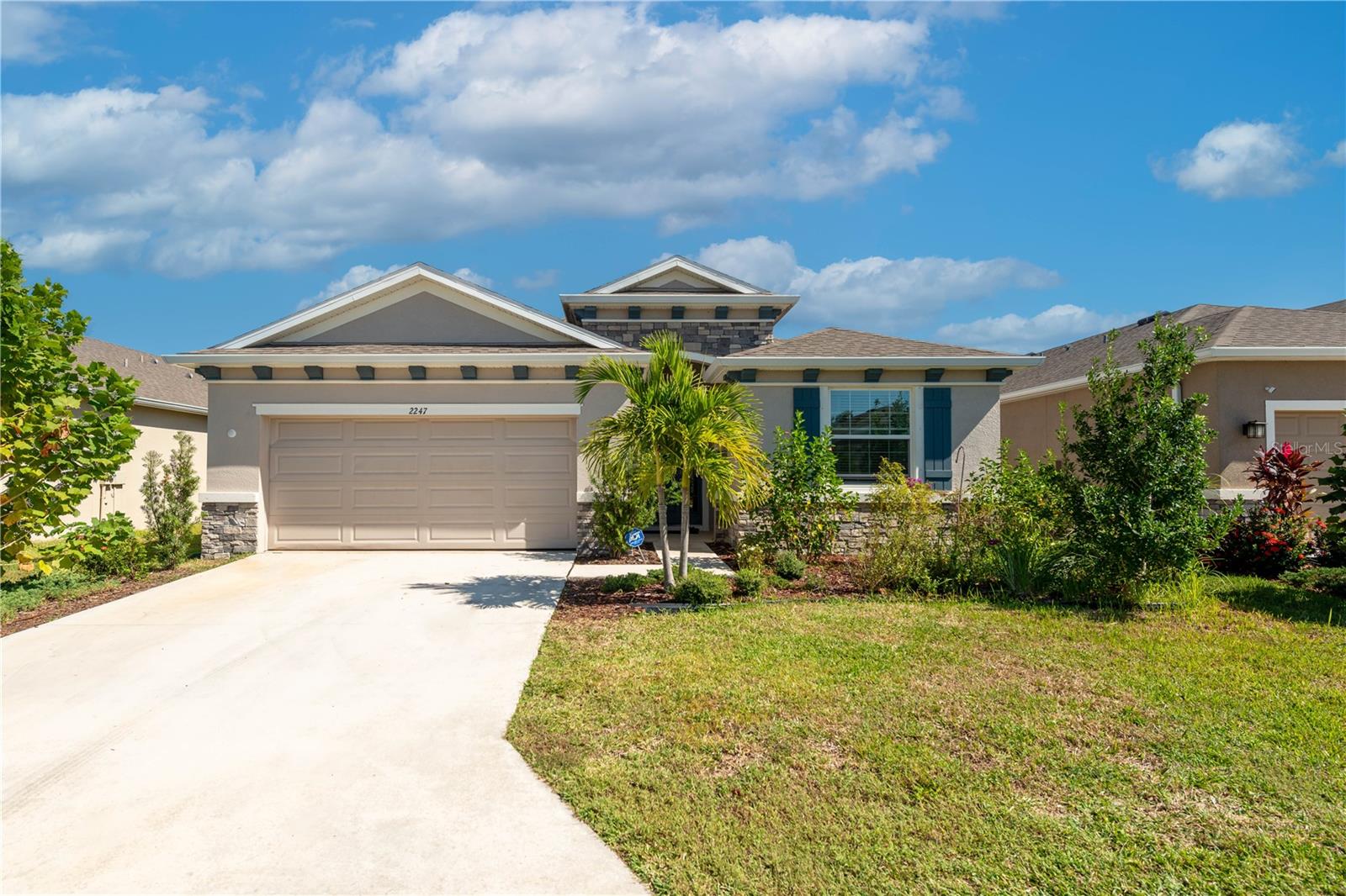 2247 Midnight Pearl Dr photo 1