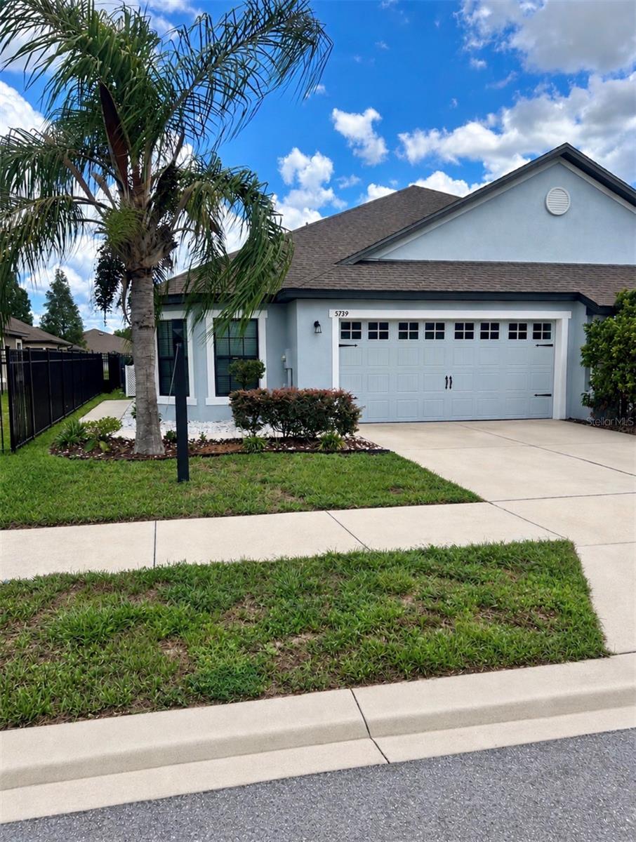 5739 Lacar Way photo 1