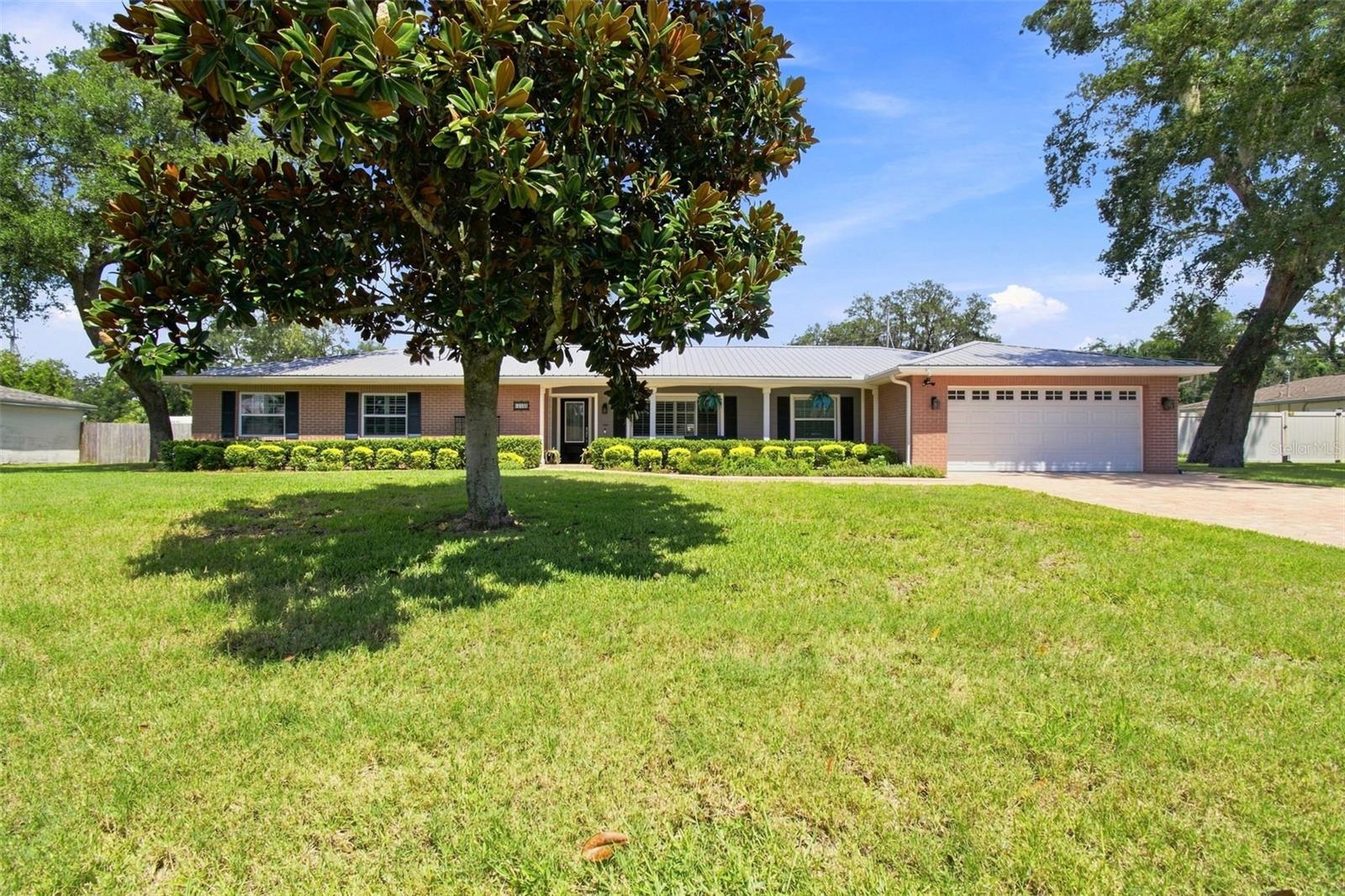 610 Hitching Post Dr photo 1