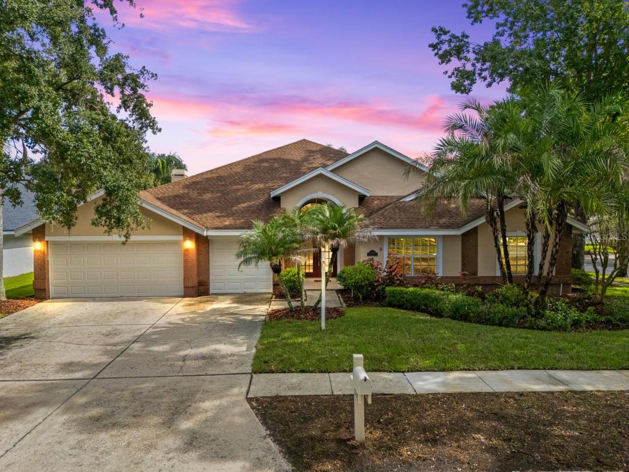 8746 Tantallon Cir photo 1