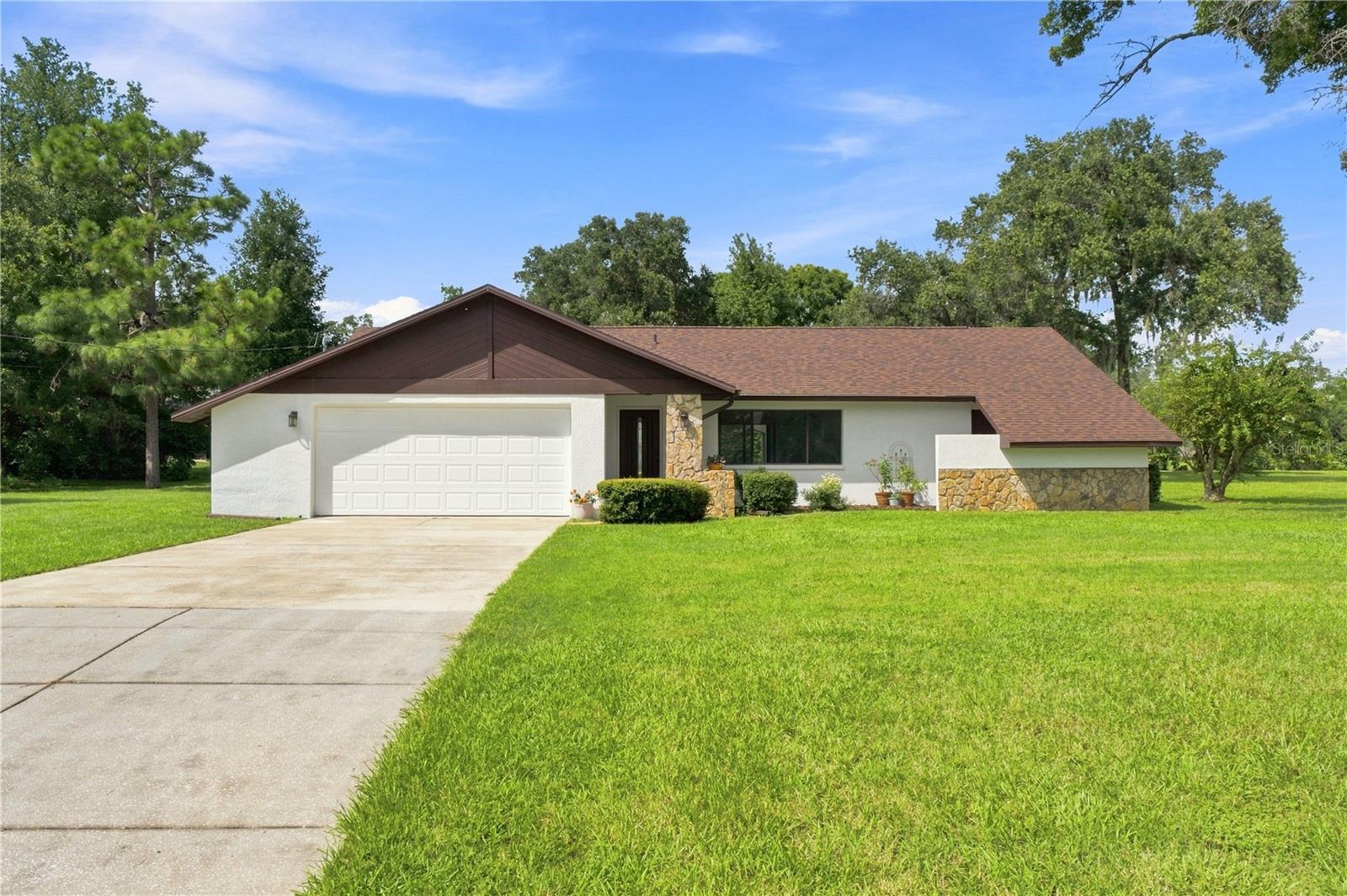 15125 Willowood Ln photo 1