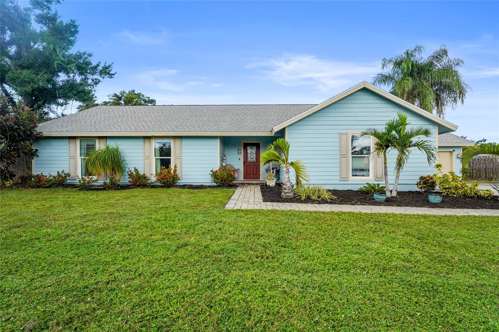 2112 S Brink Ave photo 1