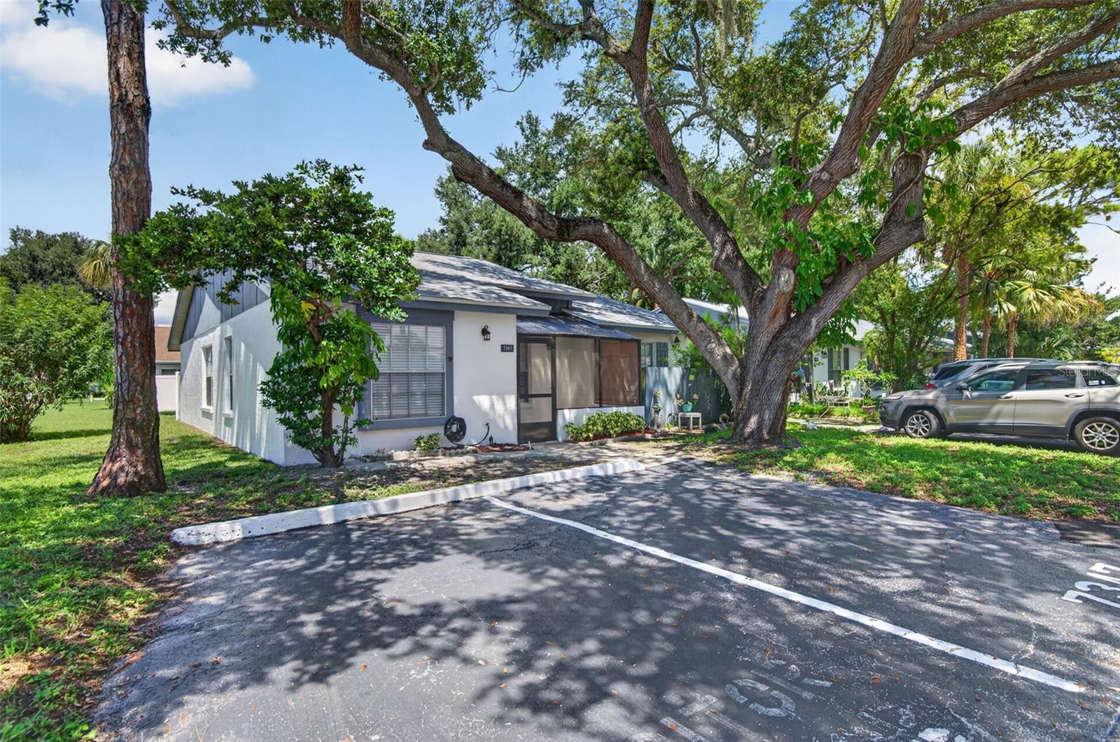 7347 Parkside Villas Dr photo 1