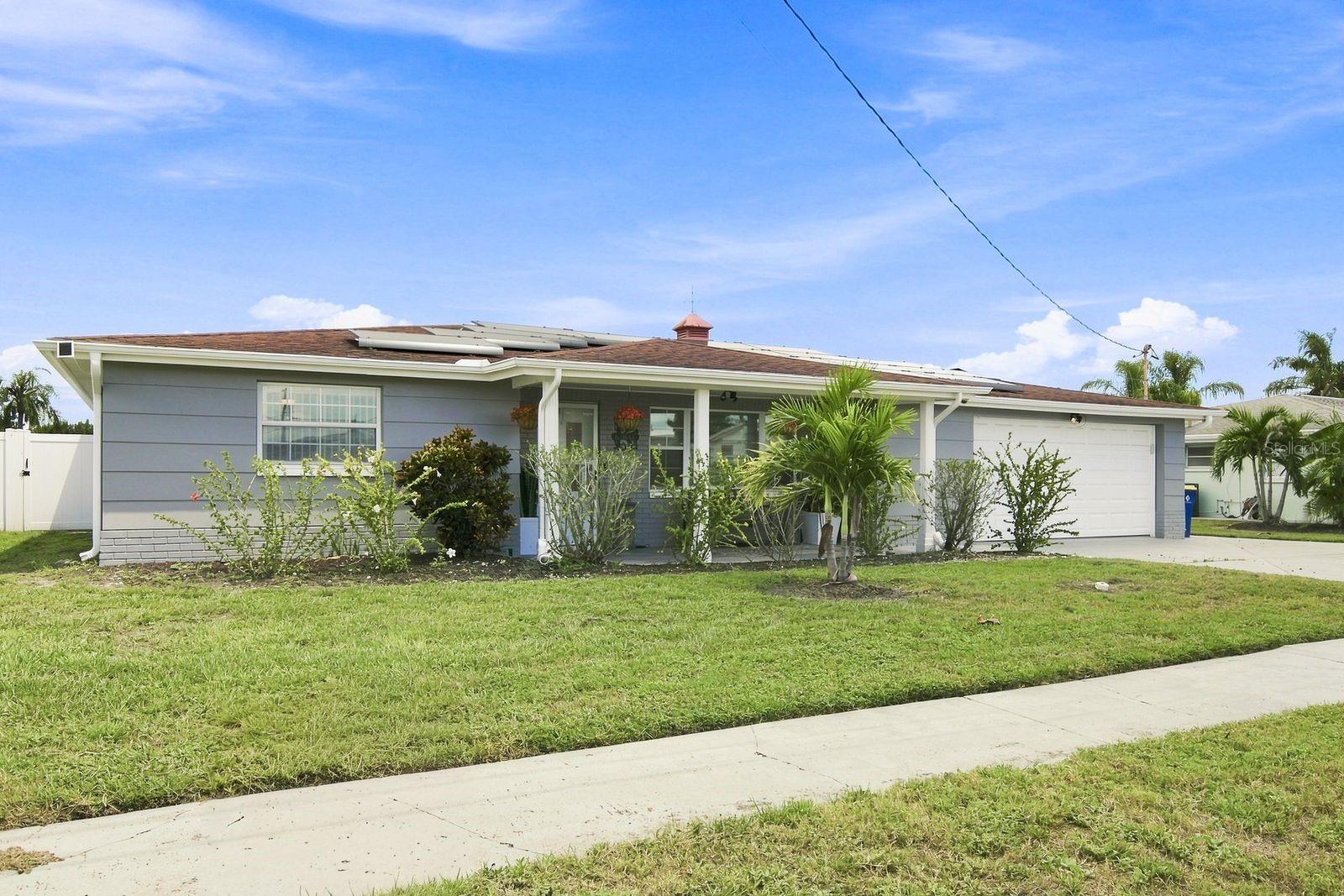 1324 Chancellor Dr photo 1