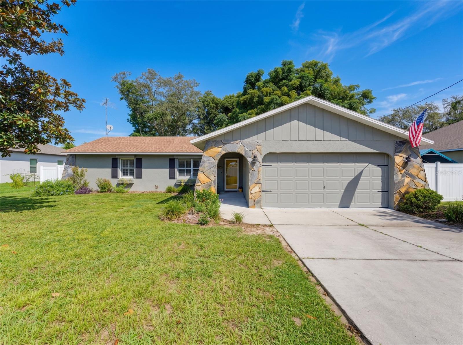 11113 Norvell Rd photo 1