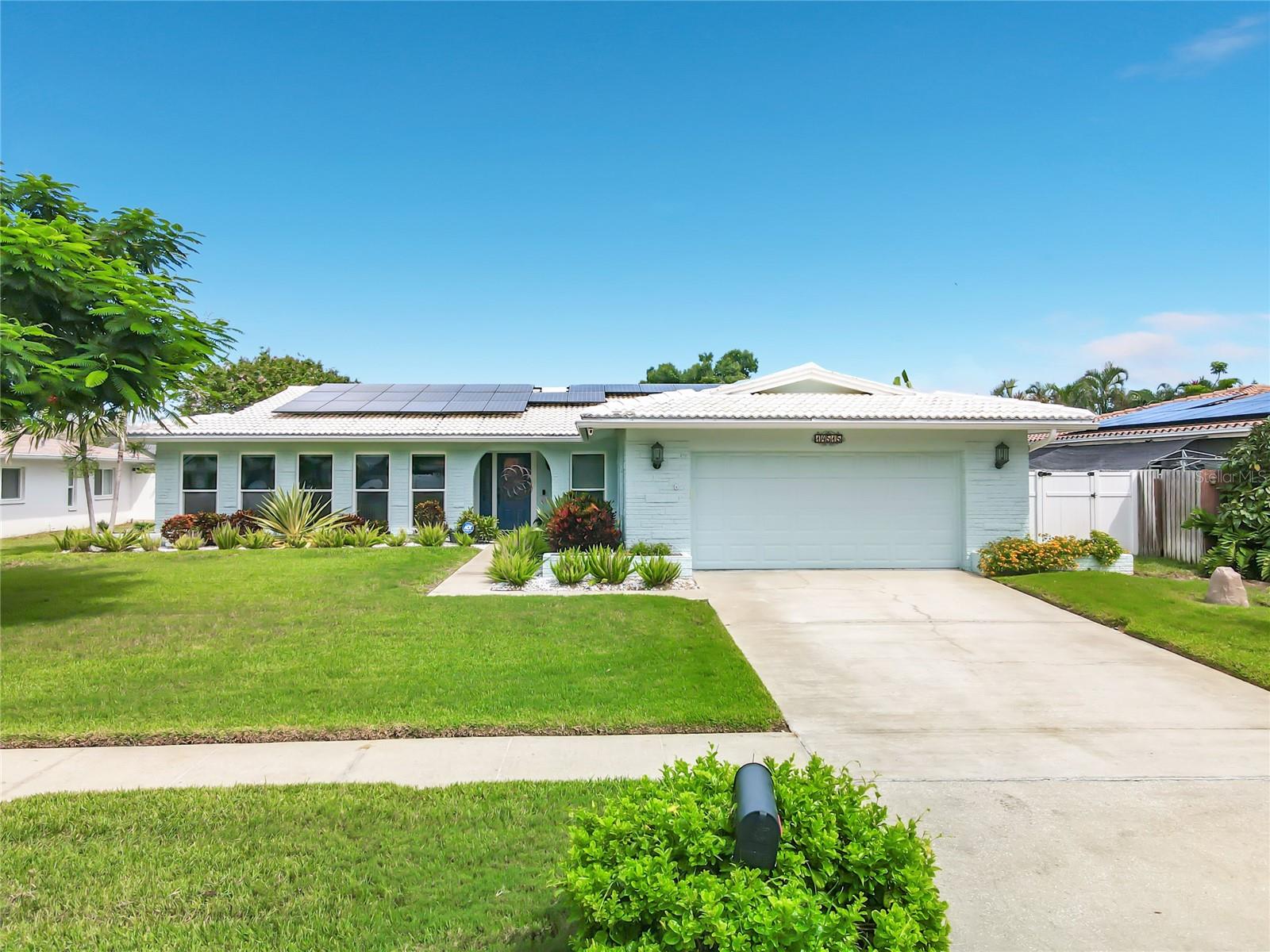 14515 Anchorage Cir photo 1