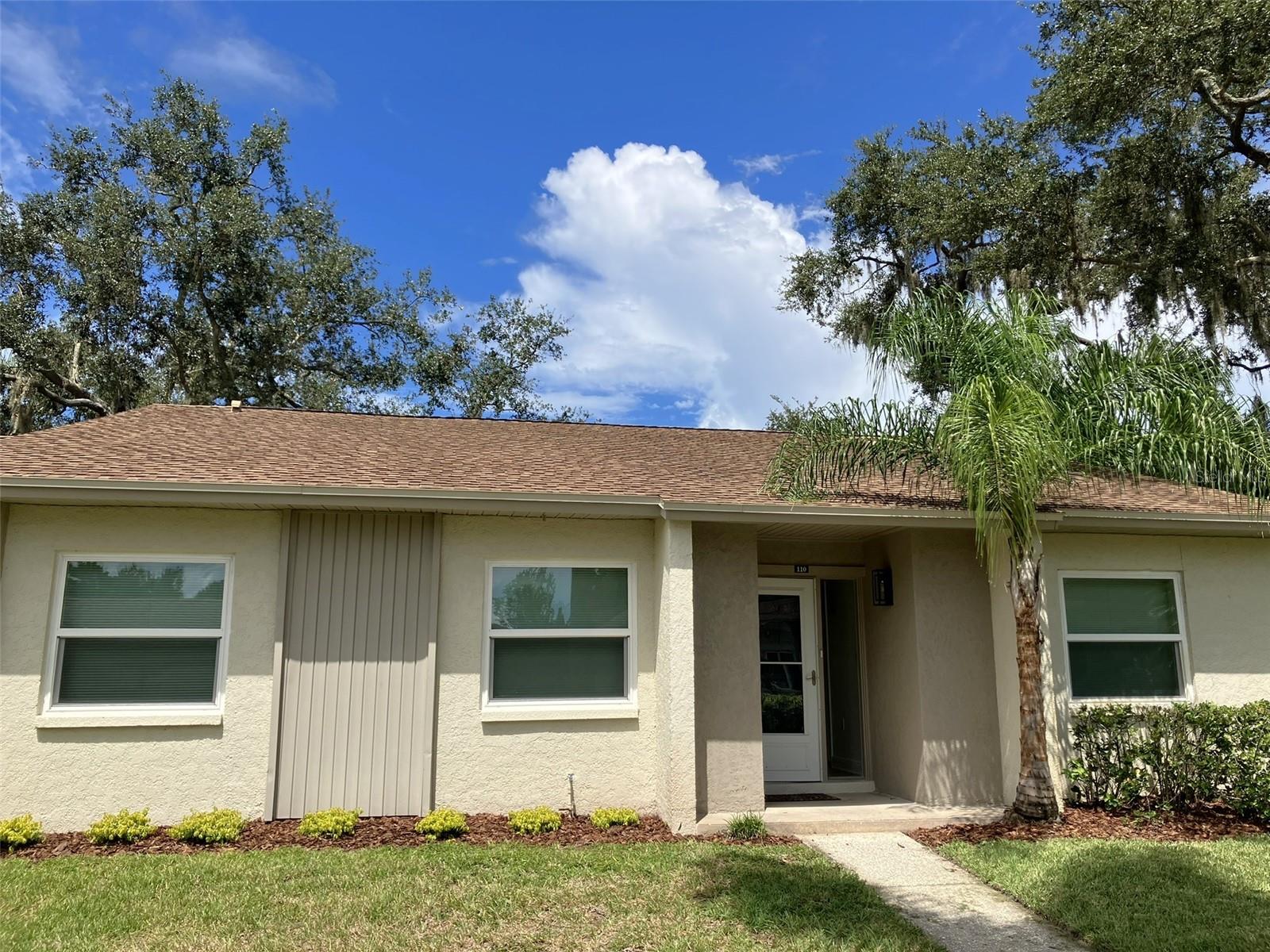 110 Evelyn CT photo 1