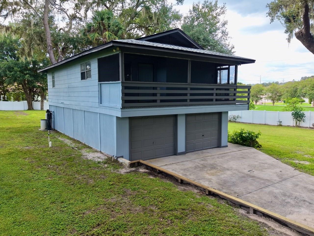 10210 Davis Rd