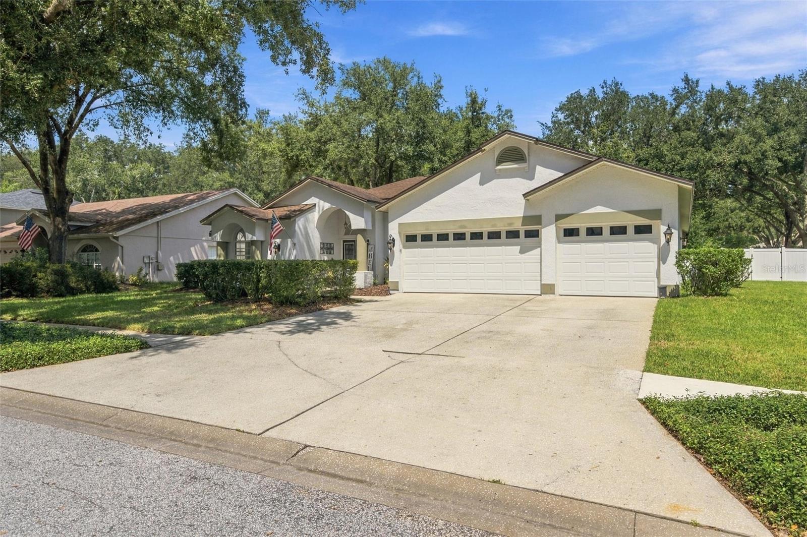 9316 Knightsbridge CT