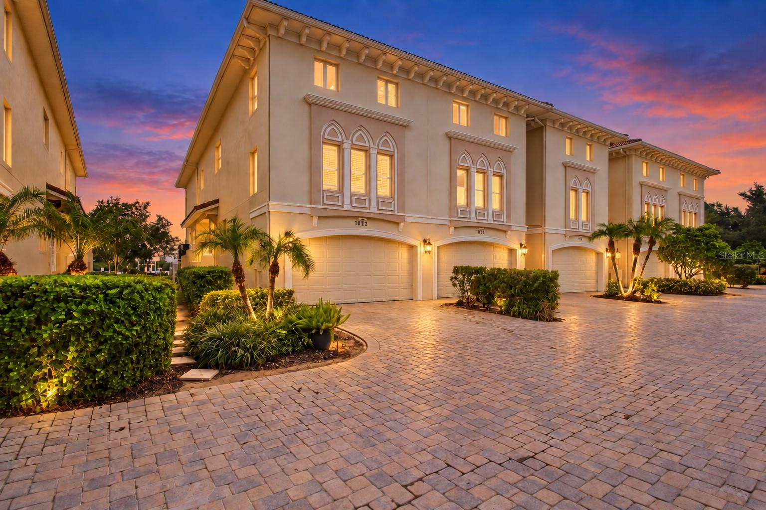 1022 Paseo Del Rio NE #1022