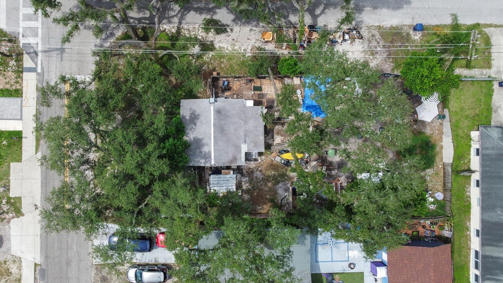1802 E Annie St