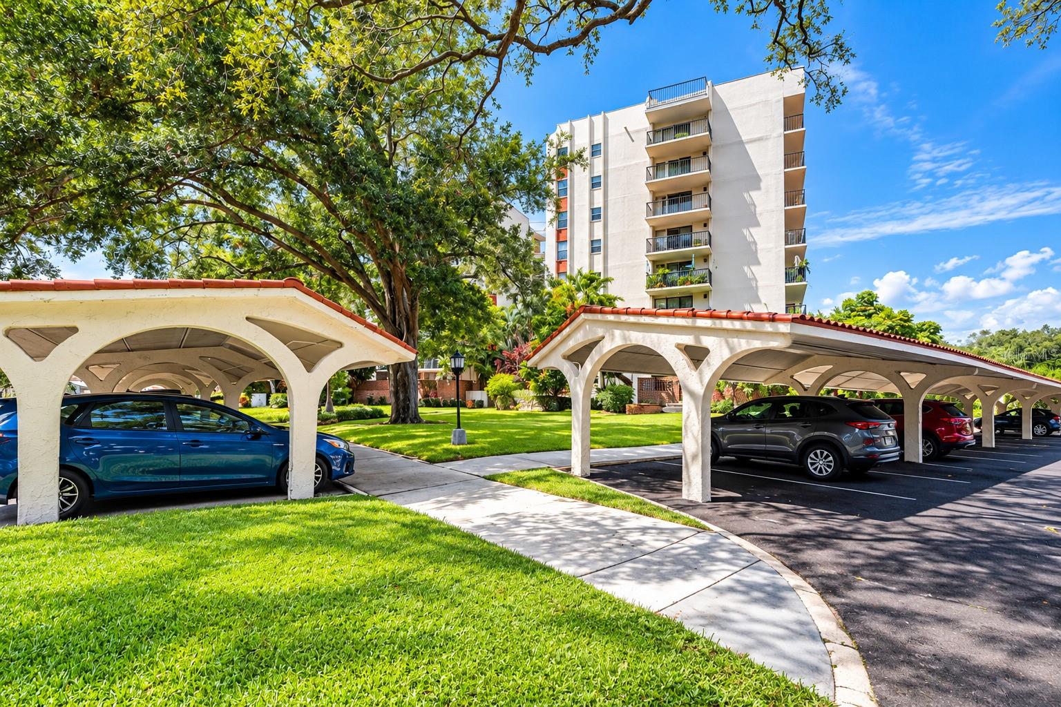 2699 Seville Blvd #105