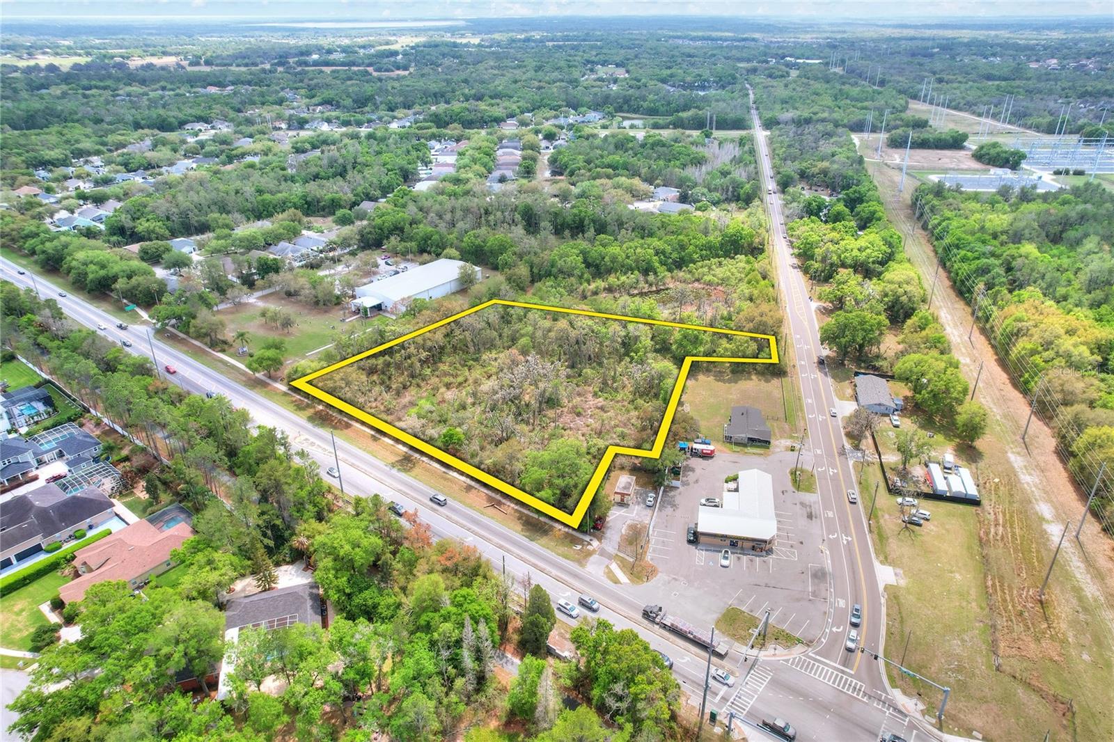 5708 Lithia Pinecrest Rd