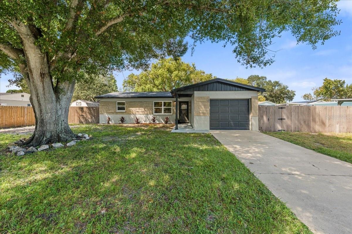 14756 Mockingbird Ln E photo 1