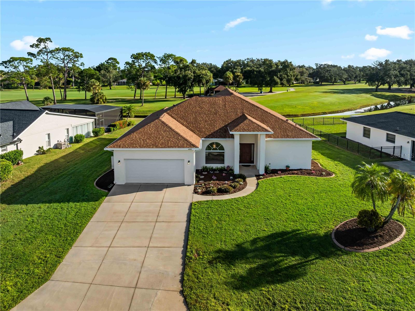 5121 Palm Aire Dr photo 1