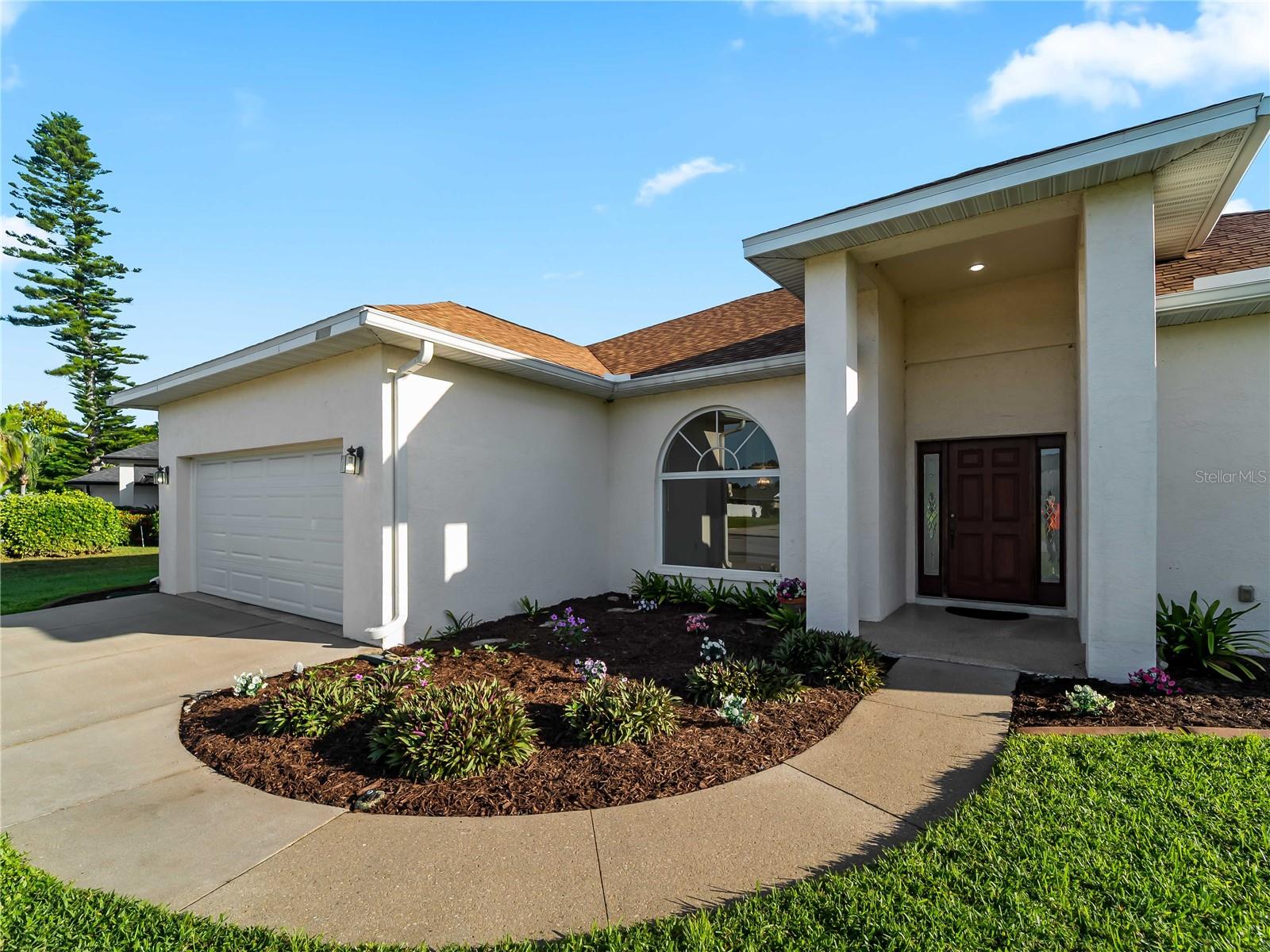 5121 Palm Aire Dr
