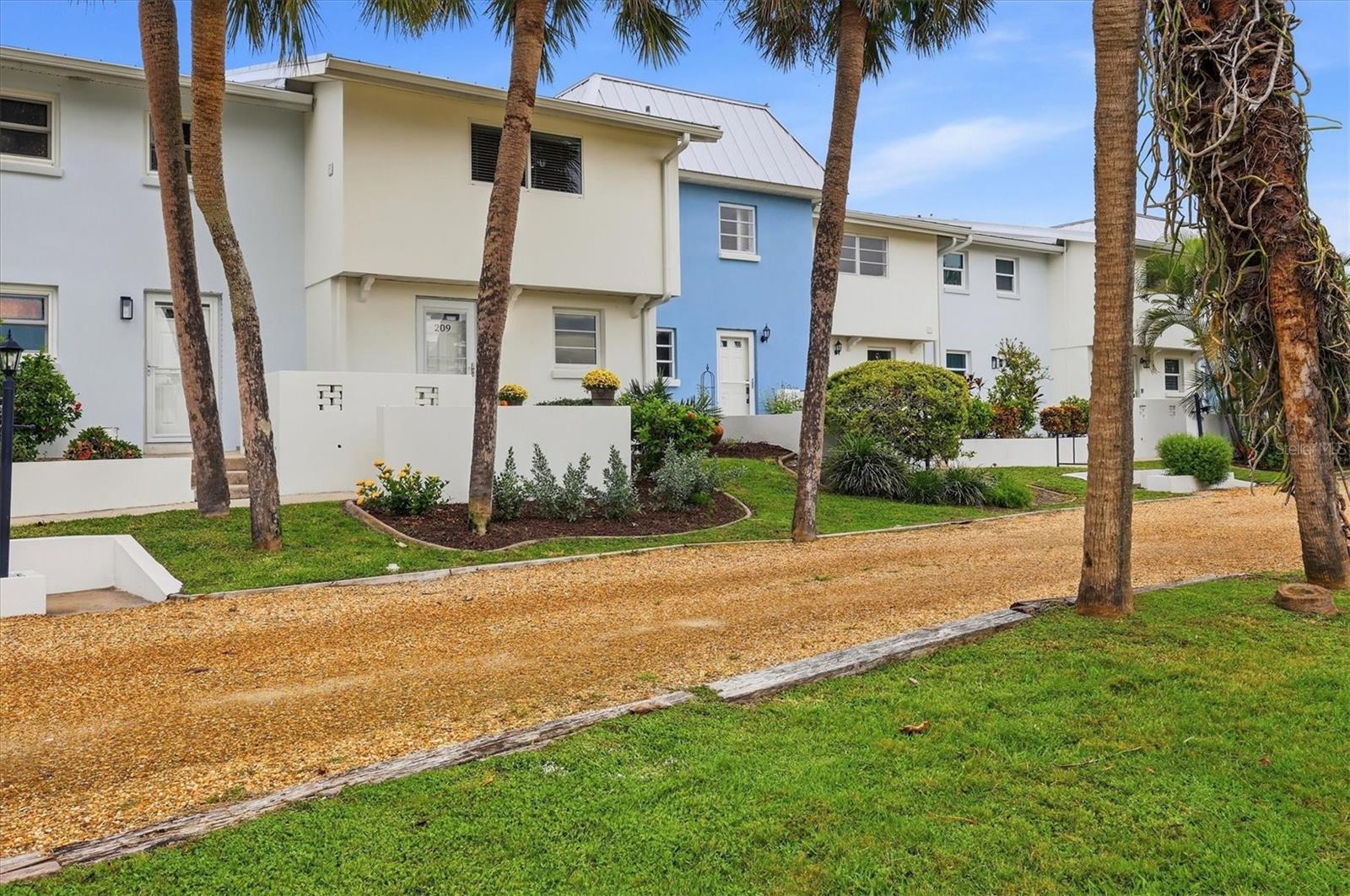 4532 Ocean Blvd #209