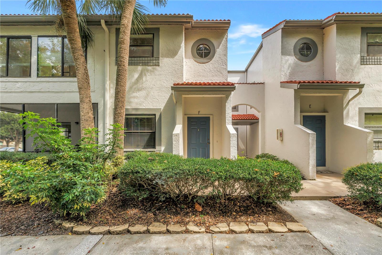 484 Santa Cruz Pl NE #F
