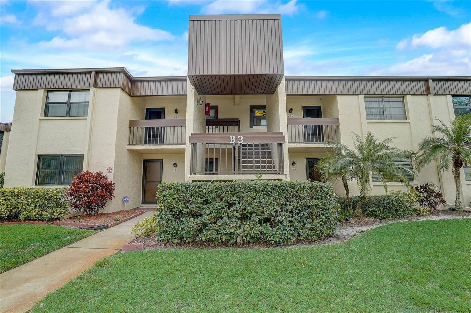 2400 Winding Creek Blvd #3-202