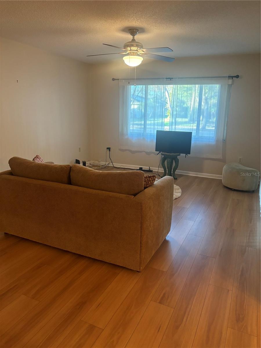2765 Countryside Blvd #106