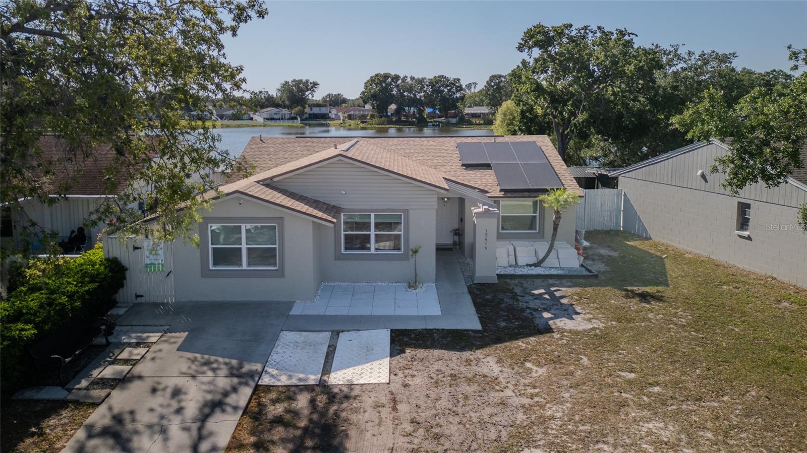 12416 Queensland Ln