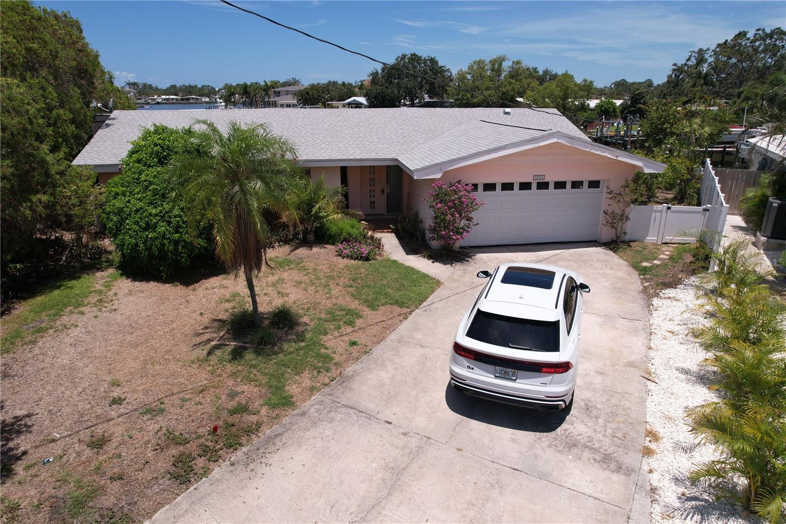 3995 South Cir