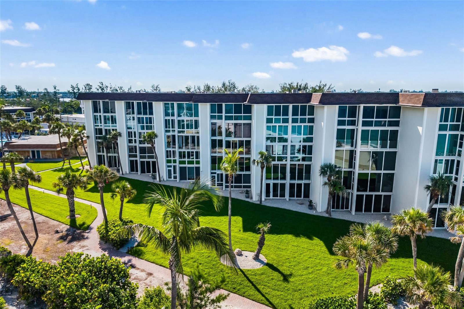 2110 Benjamin Franklin Dr #301