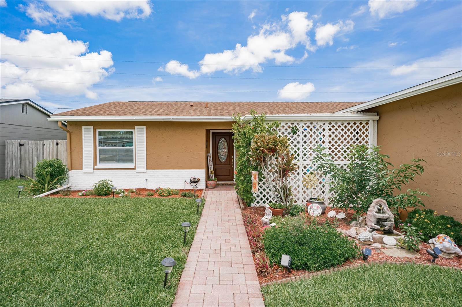 6411 Elmhurst CT