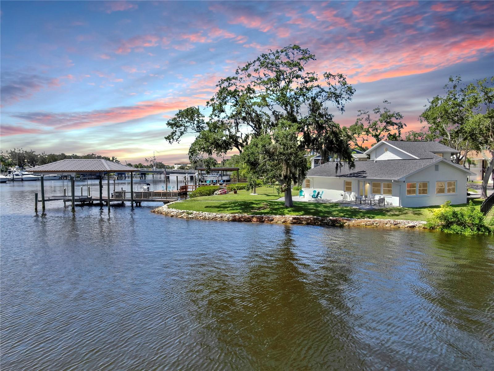 424 Doric CT