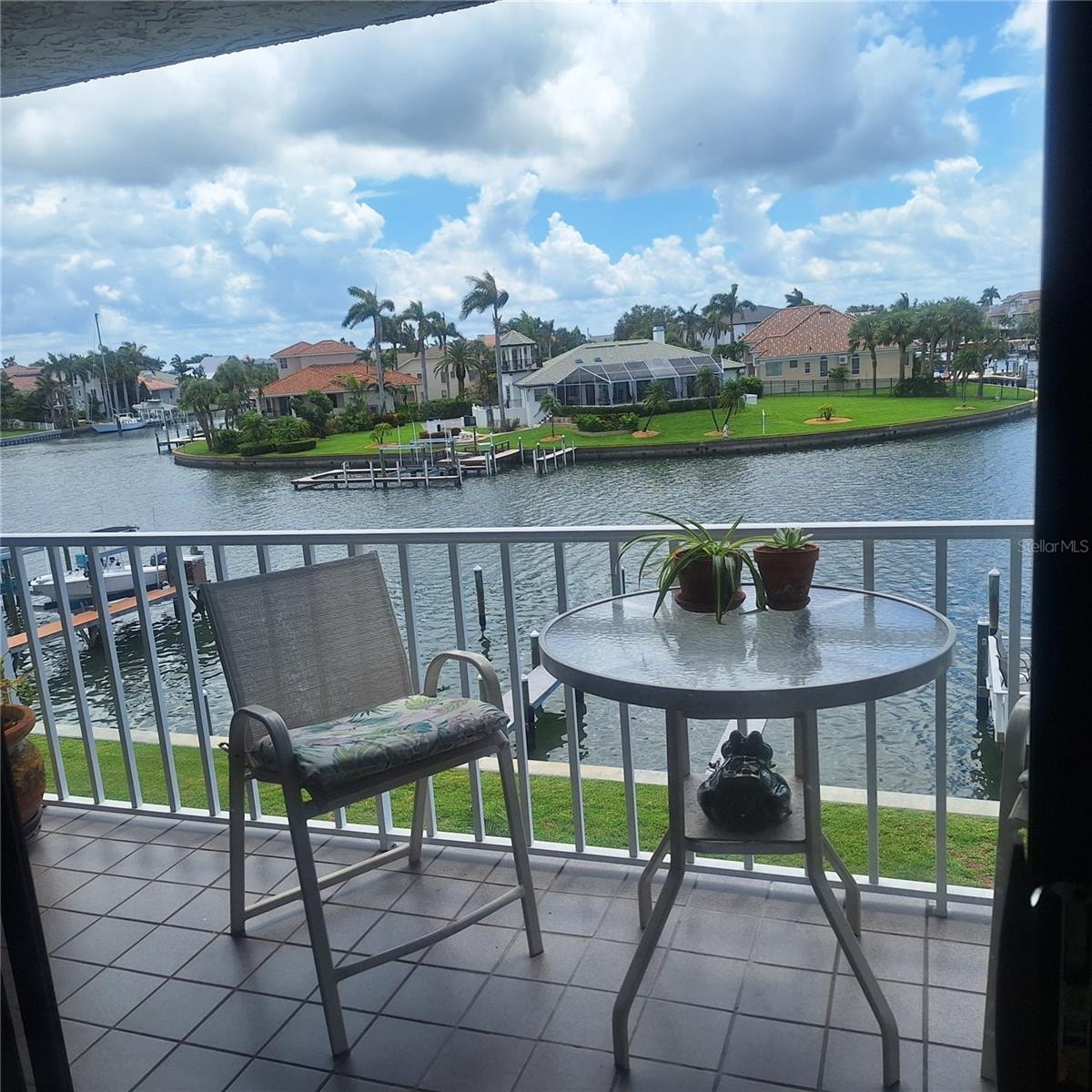 719 Pinellas Bayway S #203