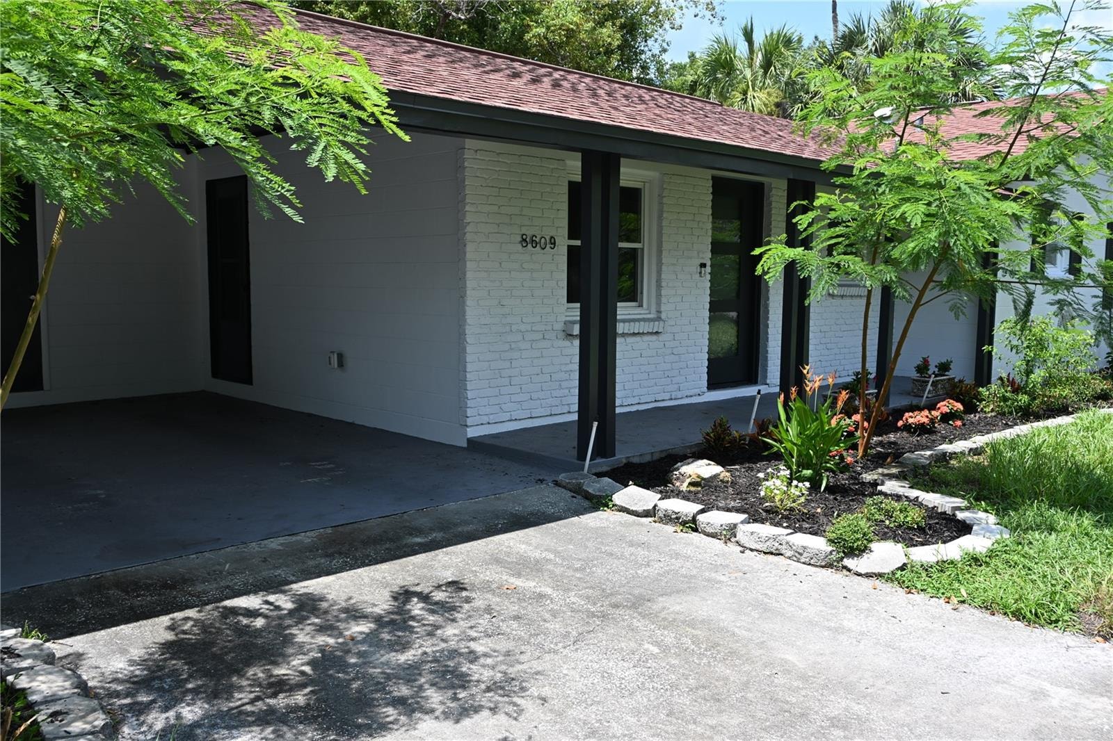 8609 Driftwood Dr