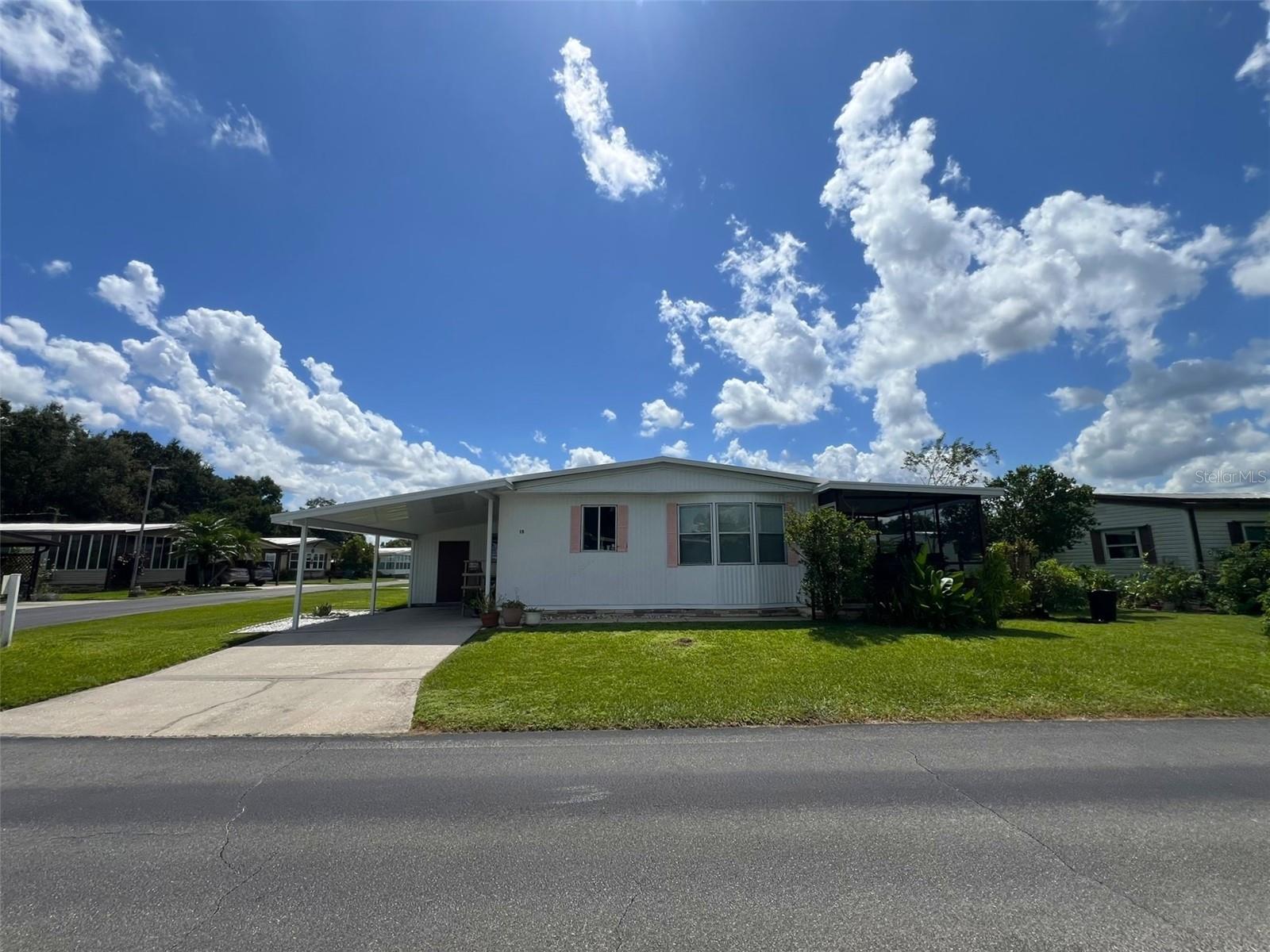 2055 S Floral Ave #15