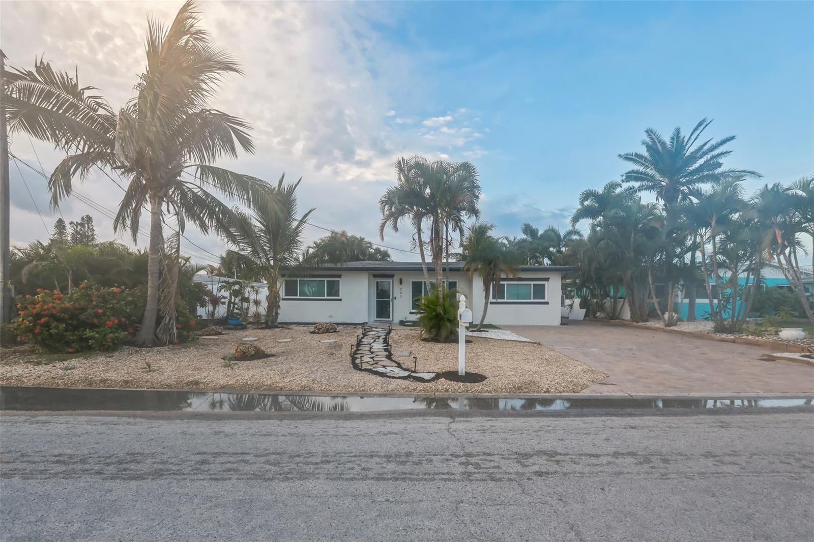 747 Pruitt Dr