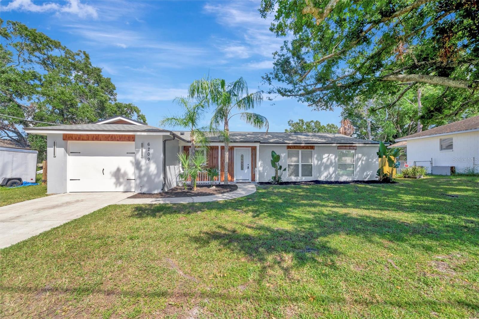 6209 Flamingo Dr