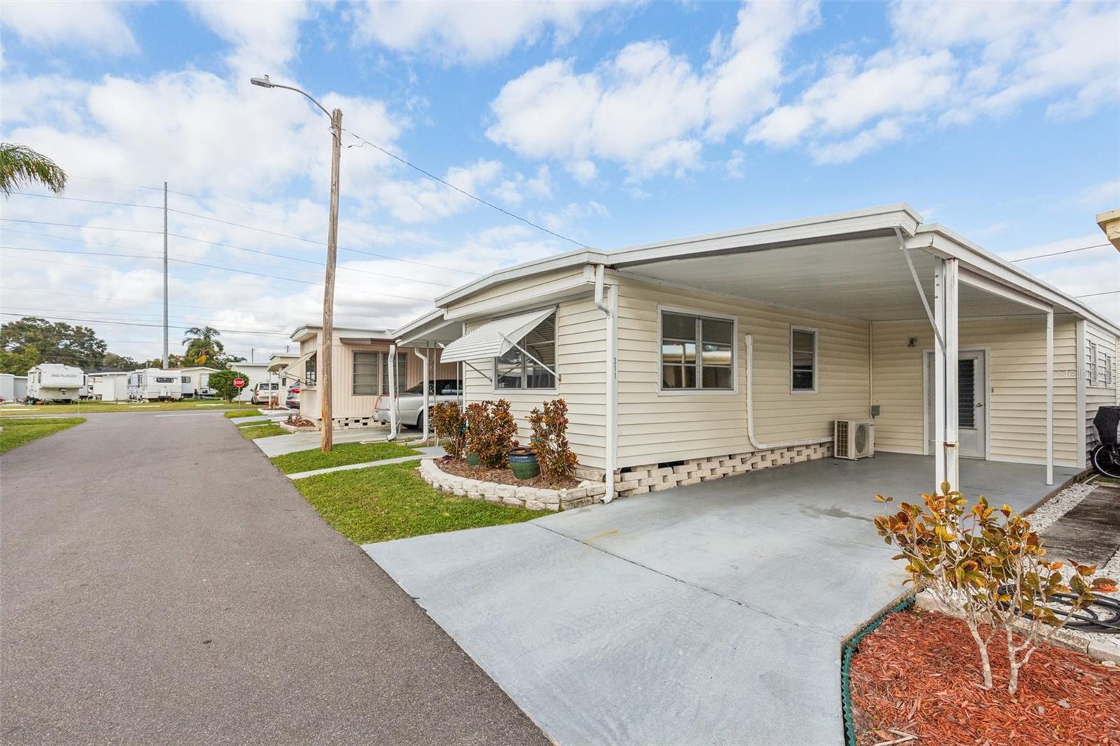 1600 N Old Coachman Rd #311