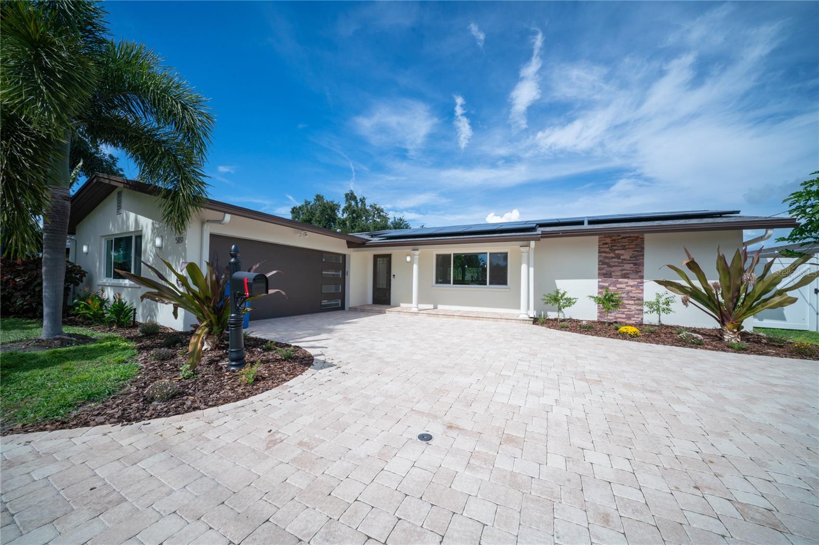 5119 Venetian Blvd NE
