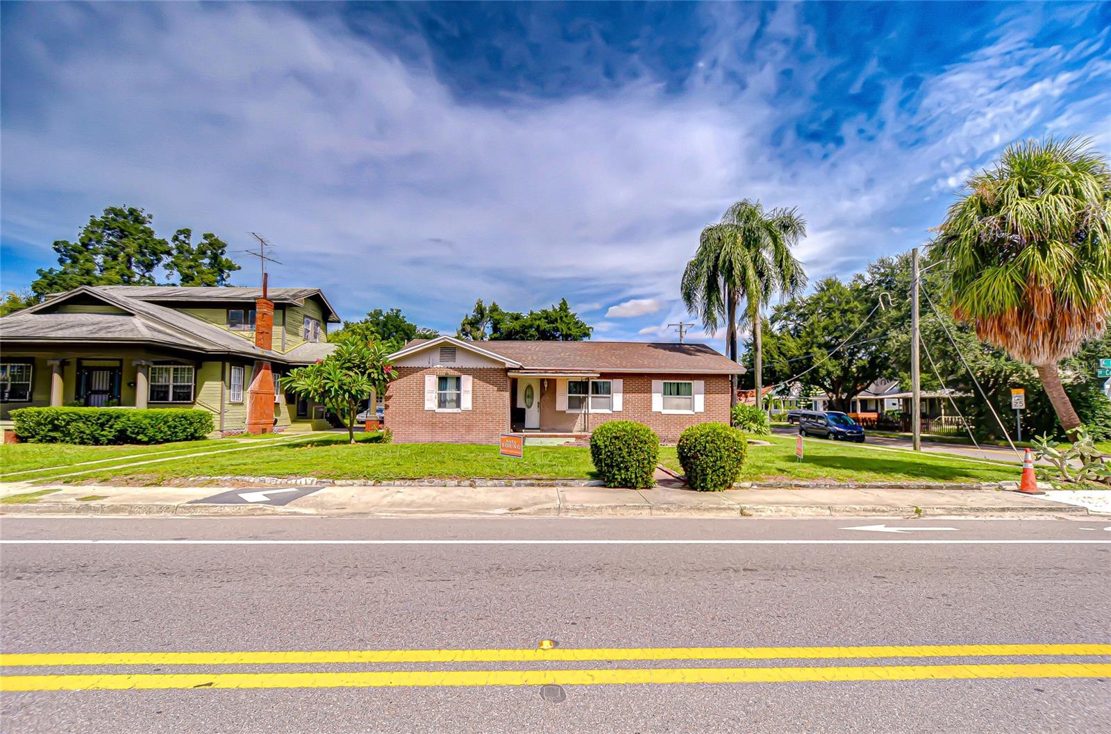 408 E Palm Ave